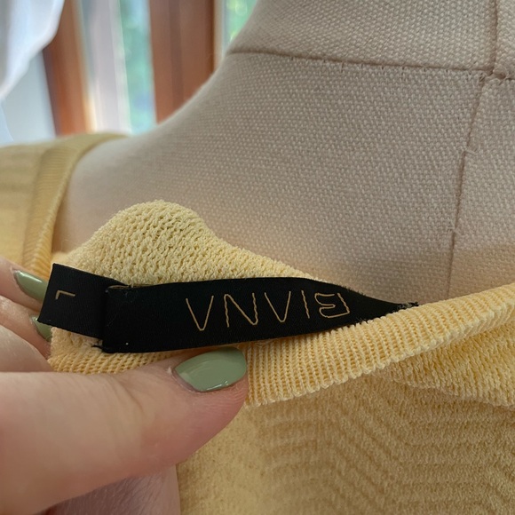 European Knit Yellow Luxury Zip-Up Sweater Like St John EUC Beautiful Large - Picture 8 of 10